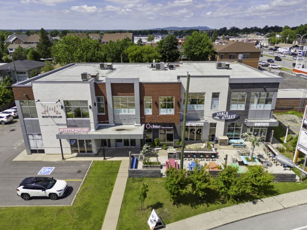 1,218 to 2,500 sq. ft. Office space for rent in modern building Chambly