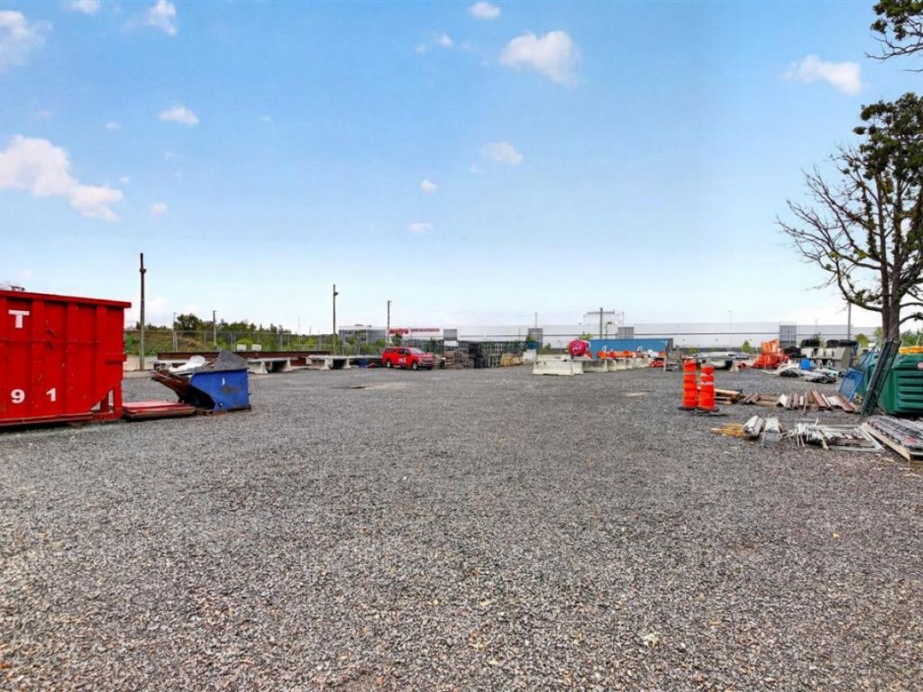 B�tisse industrielle � vendre