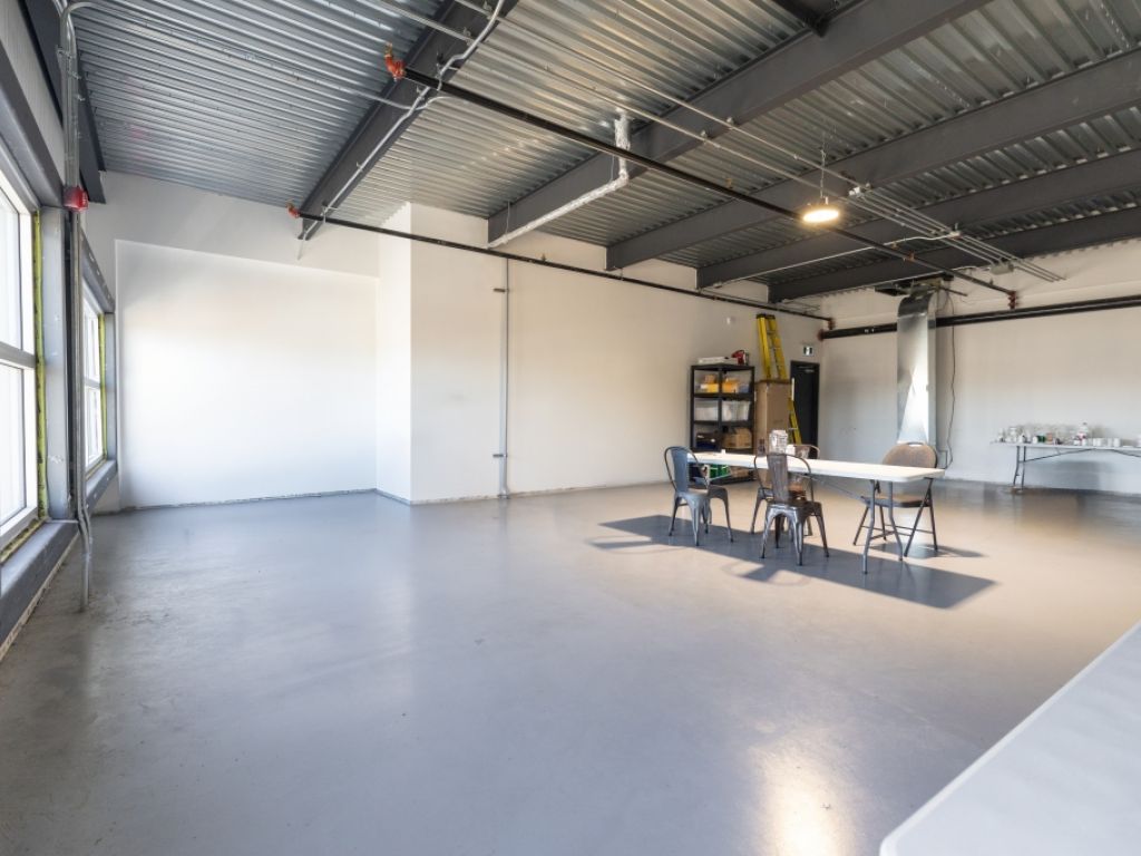 Local industriel  louer de 5 577PI | Boisbriand