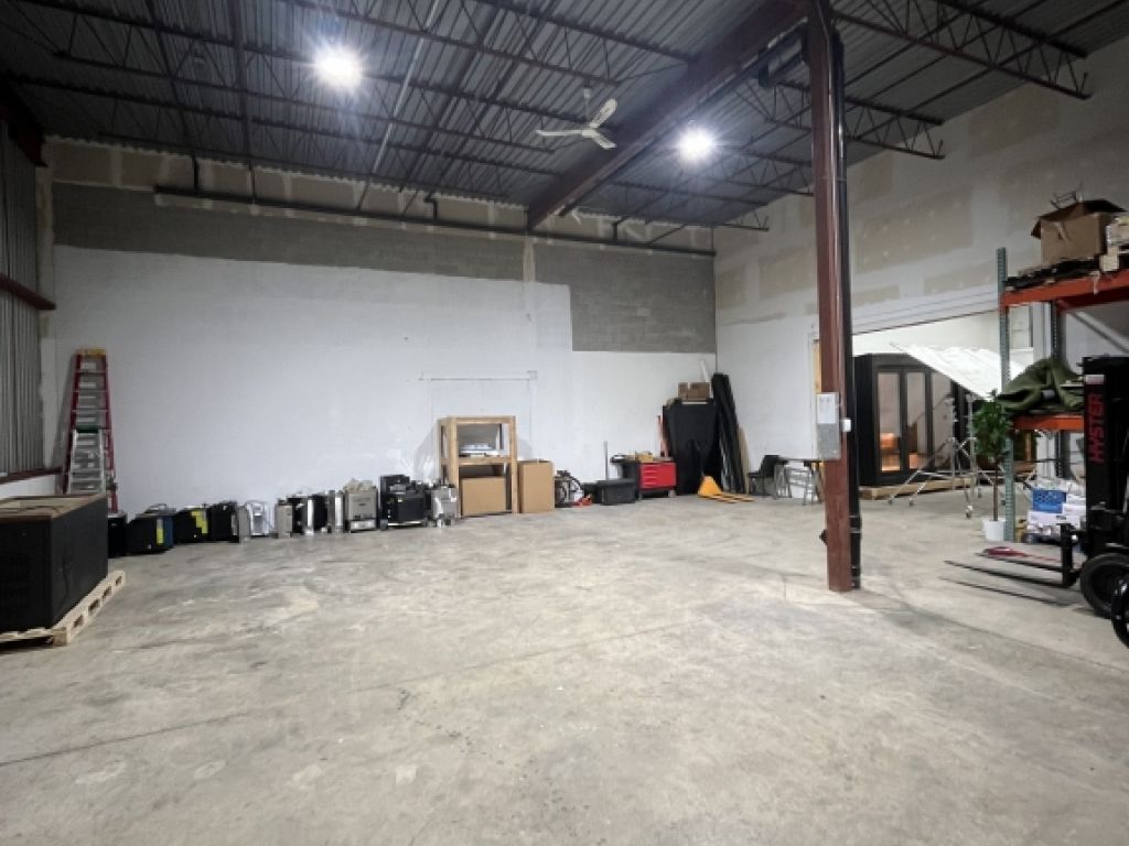 5,000 Sq. Ft. Warehouse for Lease � Sublease � Boucherville