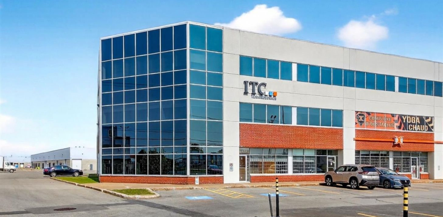 Espace industriel &agrave; louer � 4451-4479 Aut. Jean-No&euml;l-Lavoie (A-440), local 4479, Laval (Chomedey) - &Agrave; louer