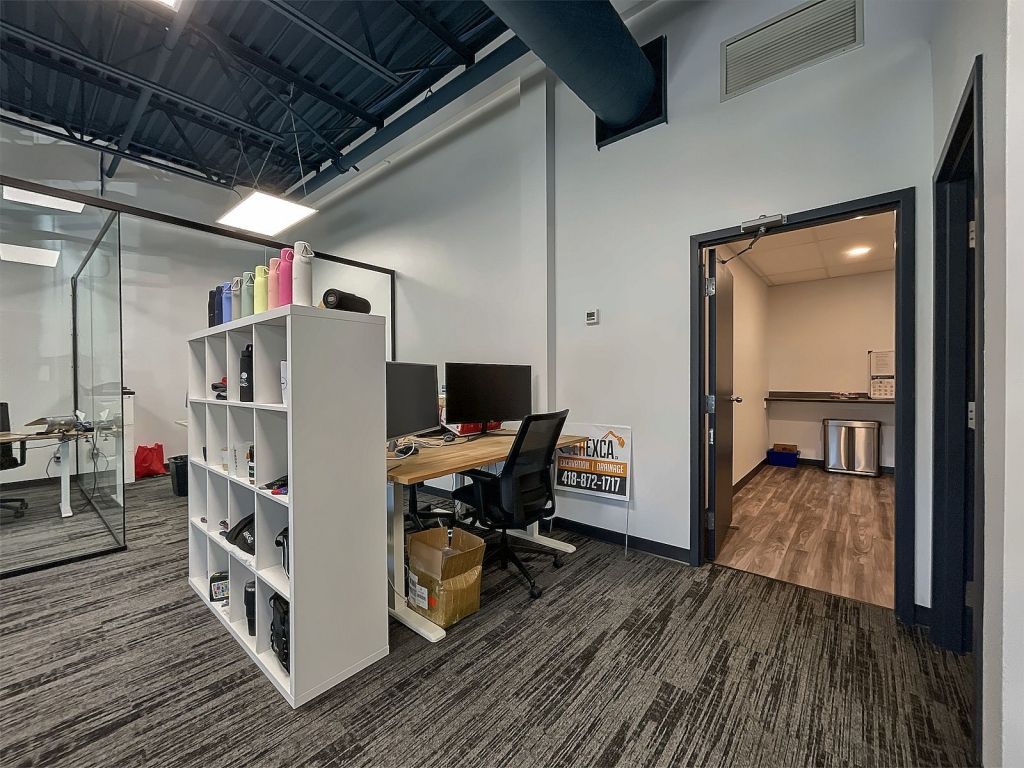 OFFICE SPACE FOR RENT 1120 sqft. - LAVAL