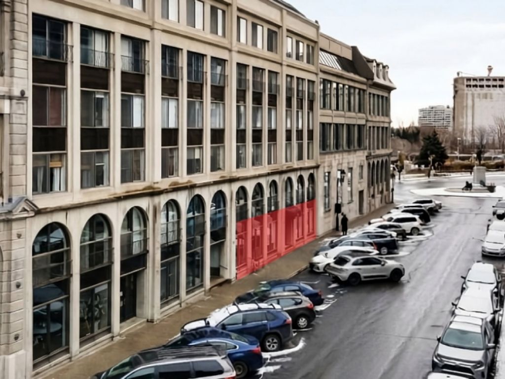Prime location in the heart of Old Montr�al