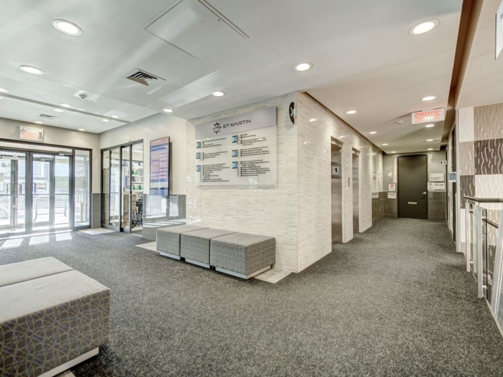 BUREAU  LOUER 654 PI.CA. SITU AU 1435  BLVD. ST-MARTIN COIN BLVD INDUSTRIEL