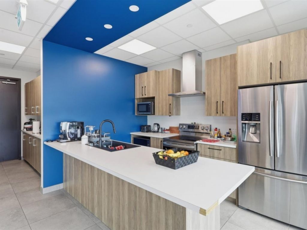 Condo commercial � vendre