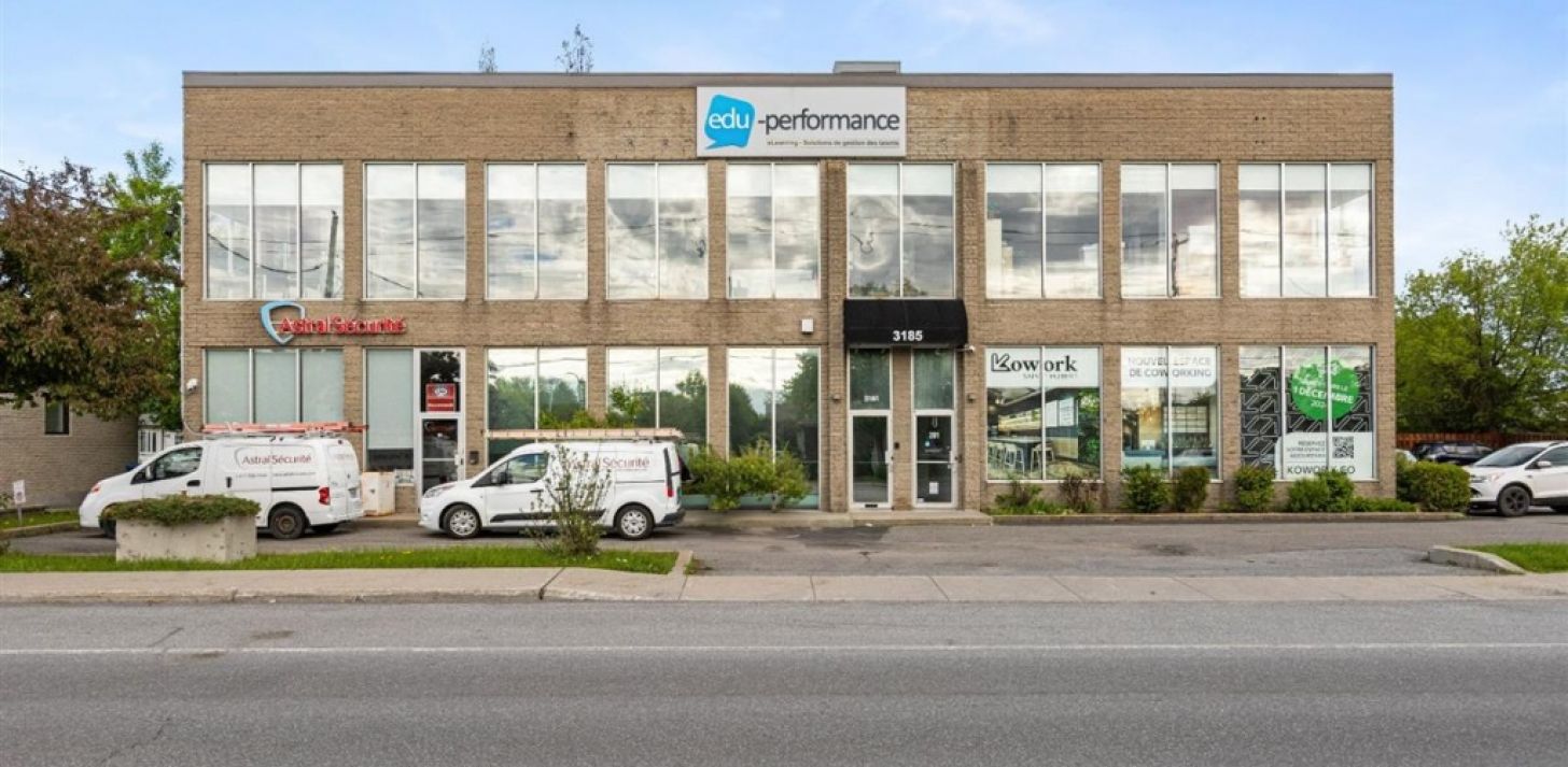 Condo commercial &agrave; vendre - &Agrave; vendre