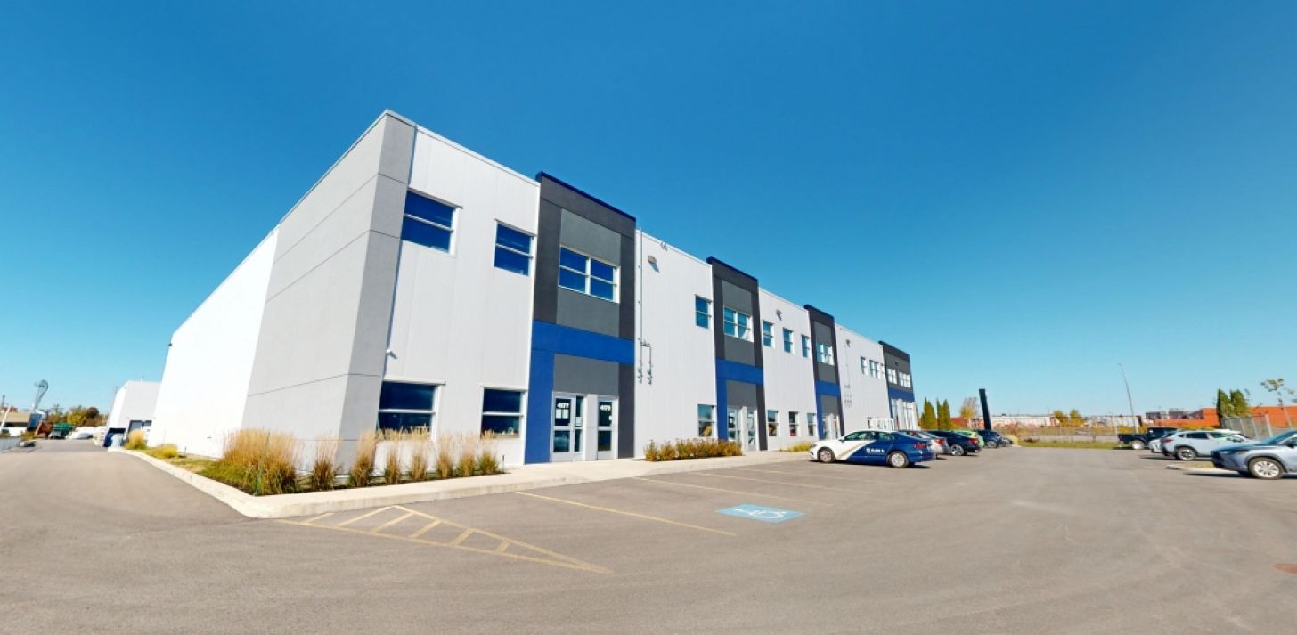 Industrial space for lease - 5 577 to 12 069 sq ft - Boisbriand - For Rent