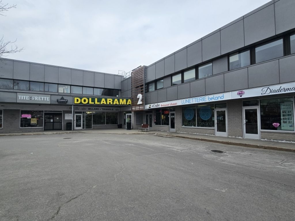 SAINTE-FOY  PLAZA LAVAL