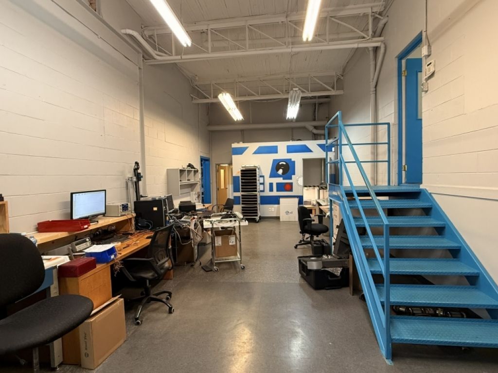 Sous-location �  Local industriel avec bureaux � L�vis