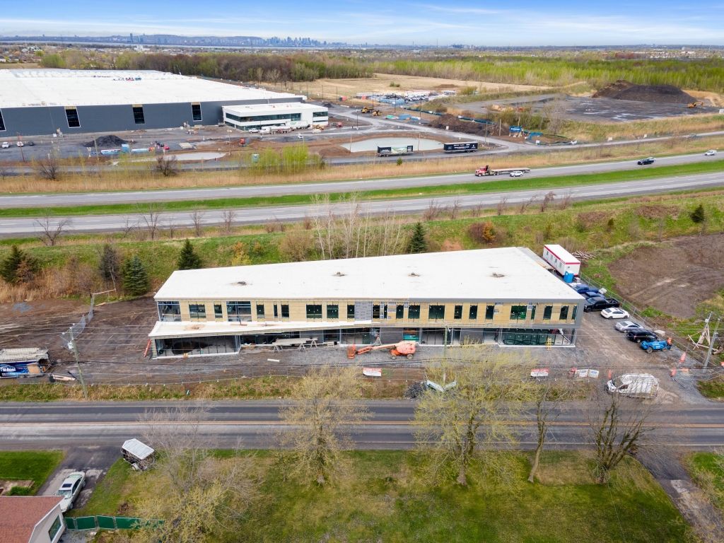 Espace Industriel et Commercial de Premier Choix  Louer