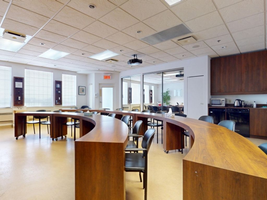 Local industriel � louer | Boisbriand | 2500 � 50 000 PI�