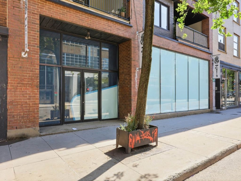 4,110 sq. ft. Commercial Space for Sale in Plateau-Mont-Royal