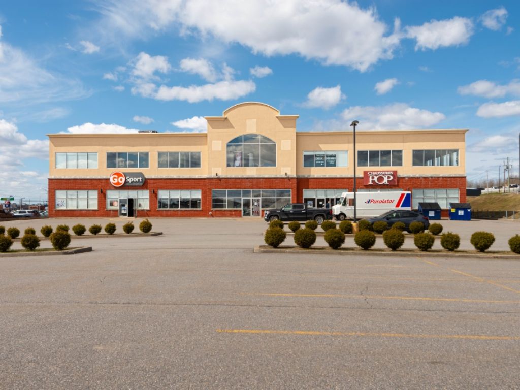 Locaux commerciaux / Bureaux NEUFS ou EXISTANTS  louer au 200 rue Commerciale, Donnacona.