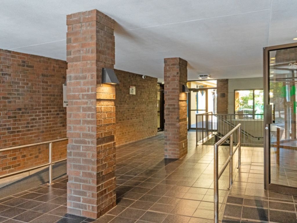 265, de la Couronne, bureau 110