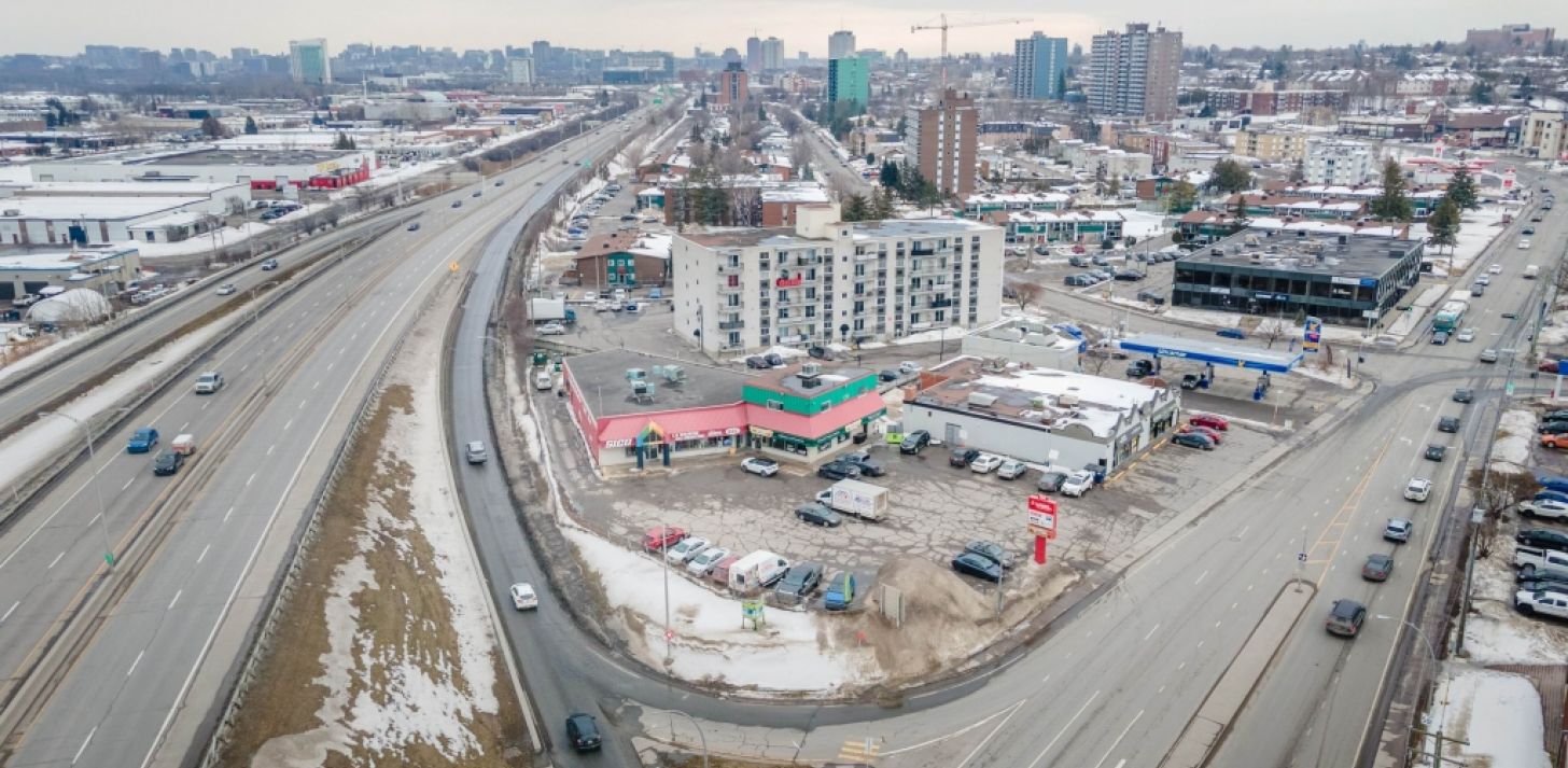 Immeuble commercial à Gatineau GRANDE VISIBILITÉ - À vendre