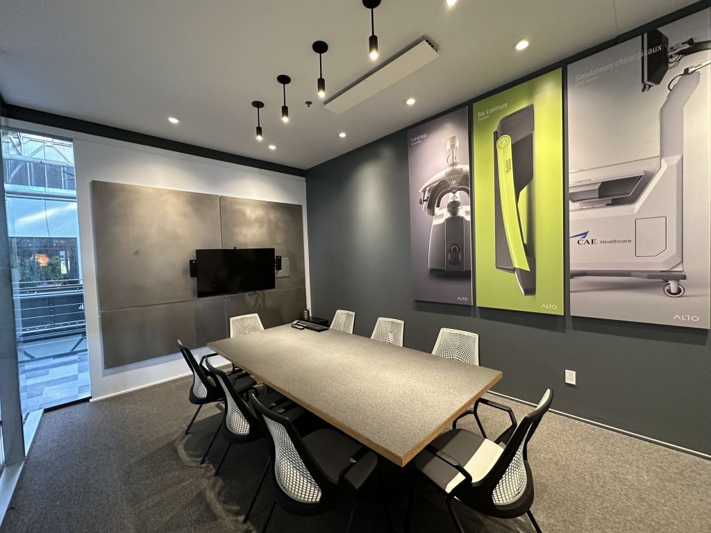 Technopôle Angus      2522 square feet