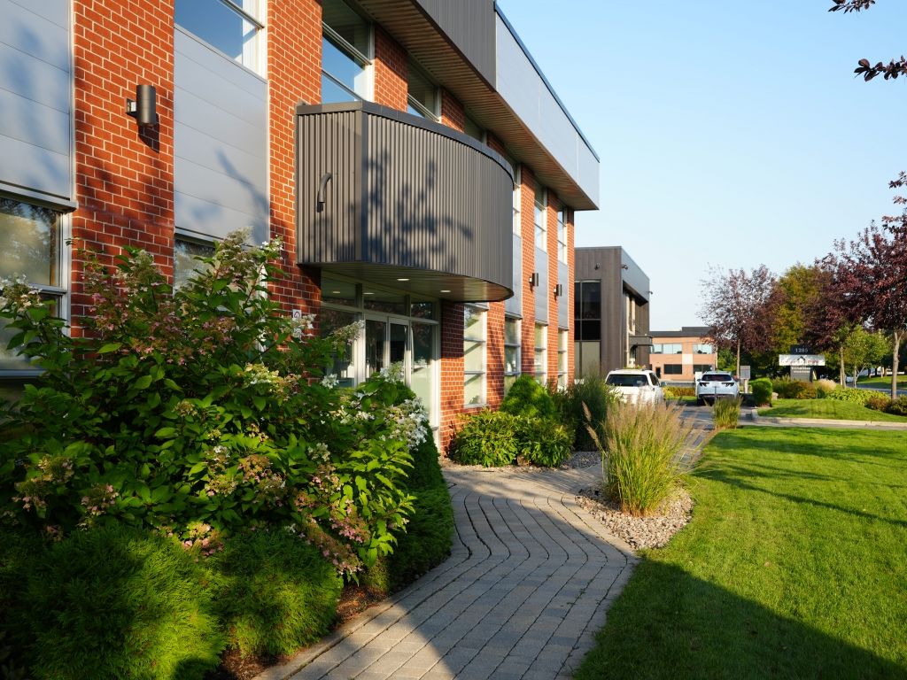 5,000 Sq. Ft. Warehouse for Lease � Sublease � Boucherville