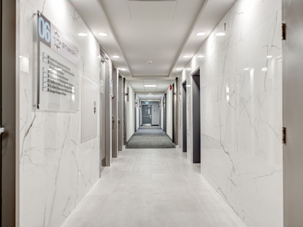OFFICE TO RENT 1157 SQF, LAVAL