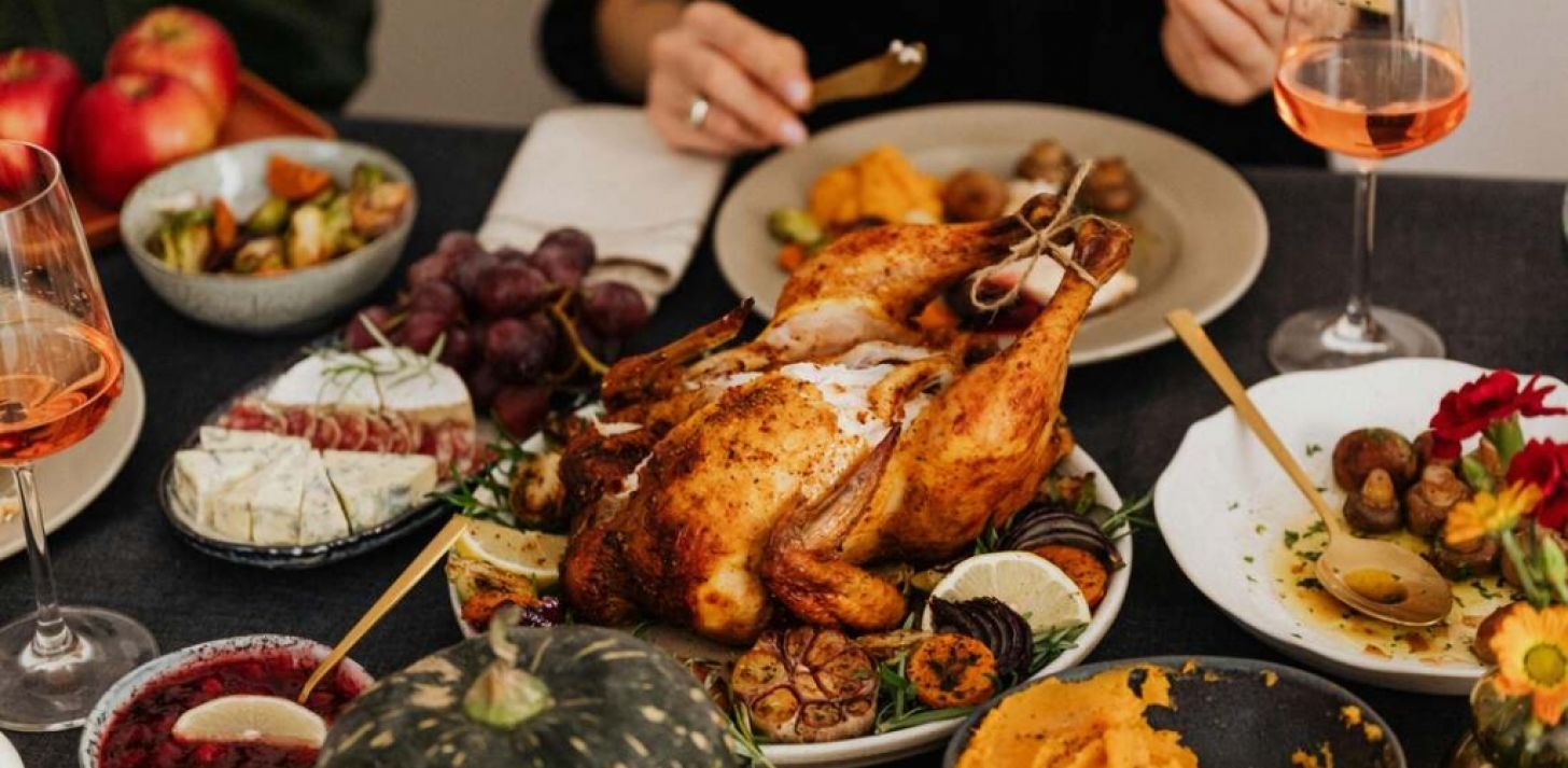 Restaurant + Salle r&eacute;ception et terrasse &agrave; Montr&eacute;al - &Agrave; vendre