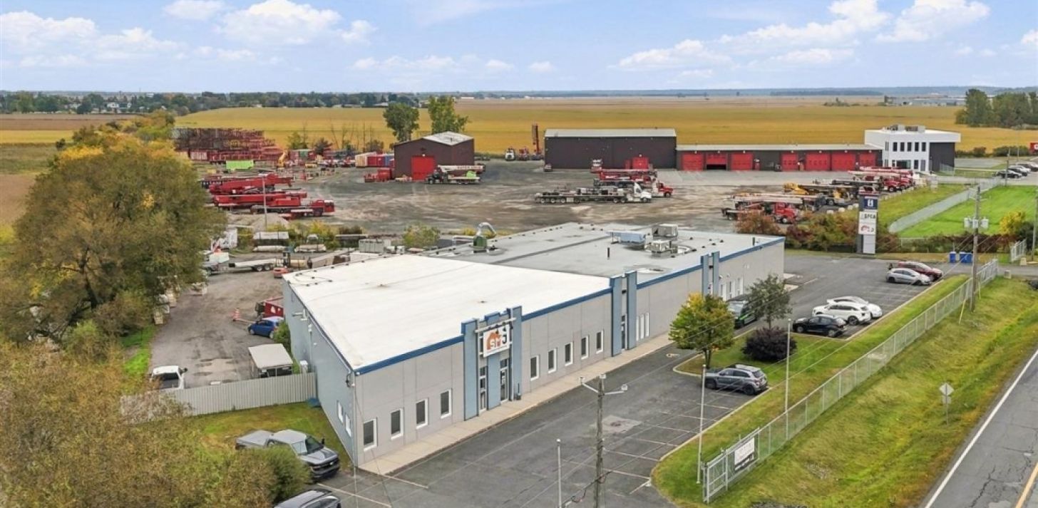 B&acirc;tisse commerciale/Bureau &agrave; vendre - &Agrave; vendre