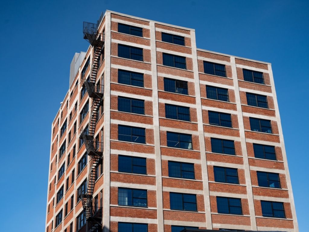 Bureaux loft � louer � Outremont-cl� en main