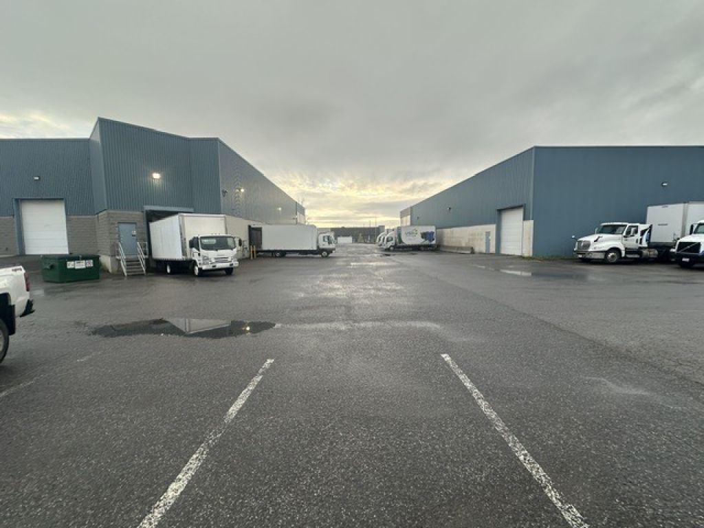 bureau/entrepot, locaux commercial, terrain