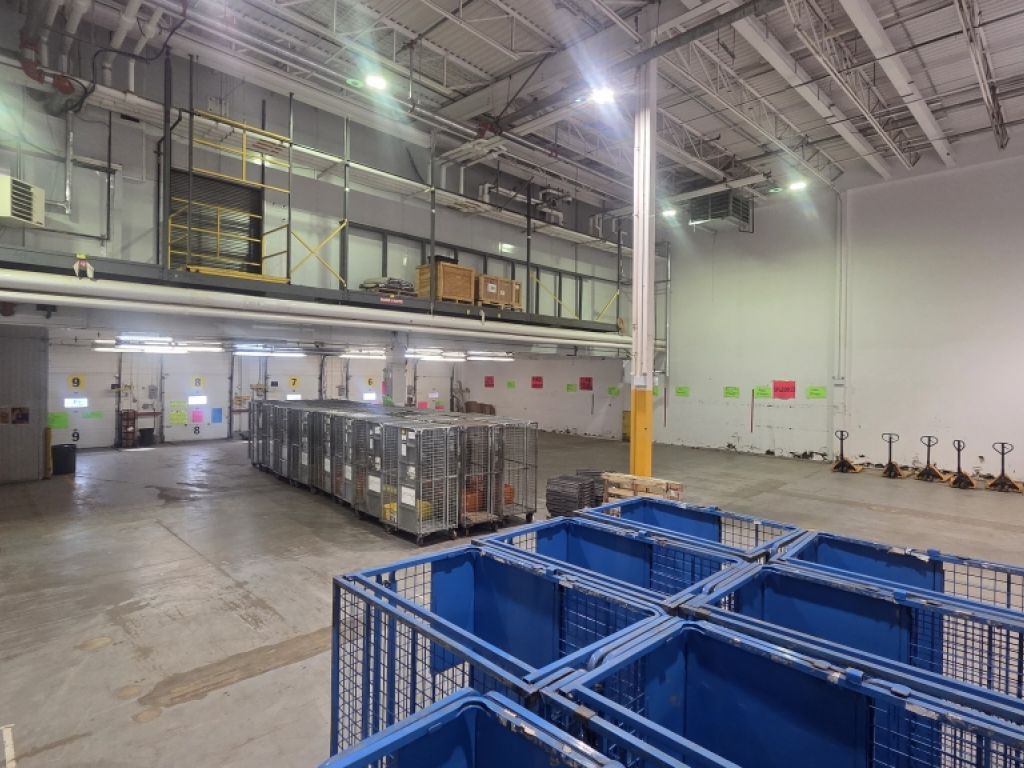 Local industriel � louer � Saint-Augustin-de-Desmaures � 60, rue d�Anvers, locaux 1-2-3-4-5