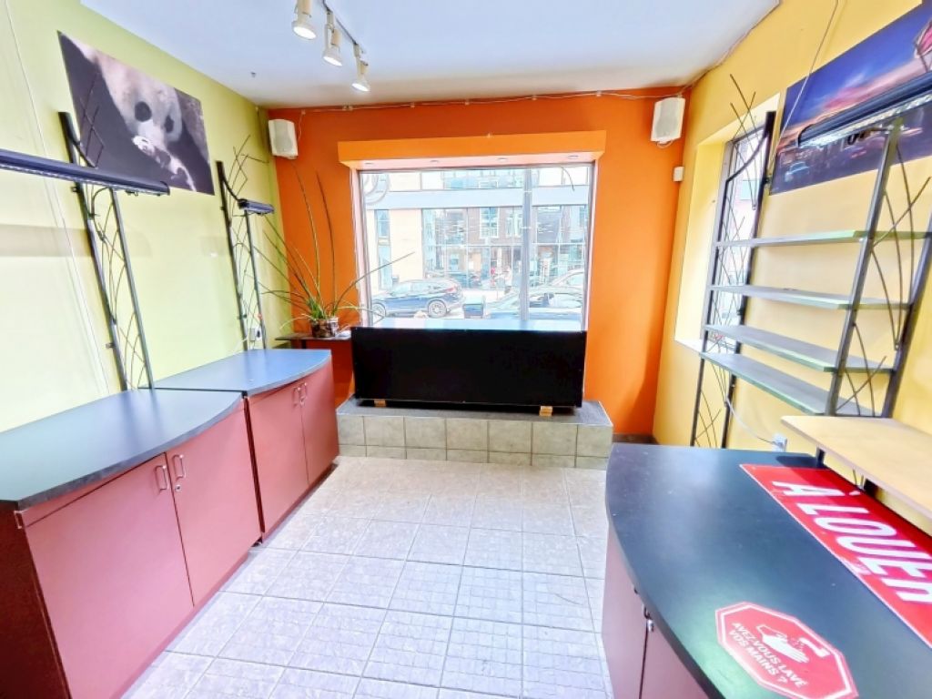 Local commercial � louer � Qu�bec - 970, avenue Cartier, quartier Montcalm - Partie 1, 1 002 pi�