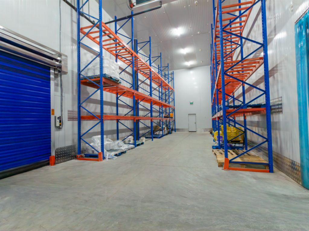 INDUSTRIAL WAREHOUSE FOR RENT, CANDIAC - 12,395 TO 55,934 ft2