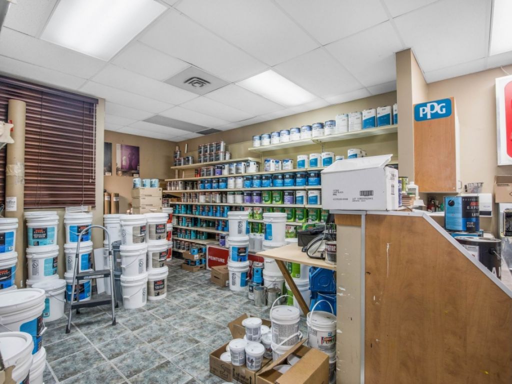 Building for sale or office for rent Downtown St-Jerome