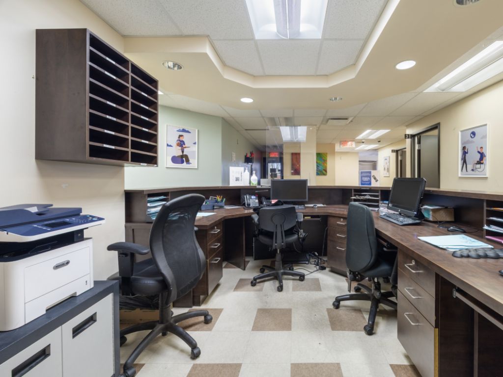 Local POLYVALENT � louer