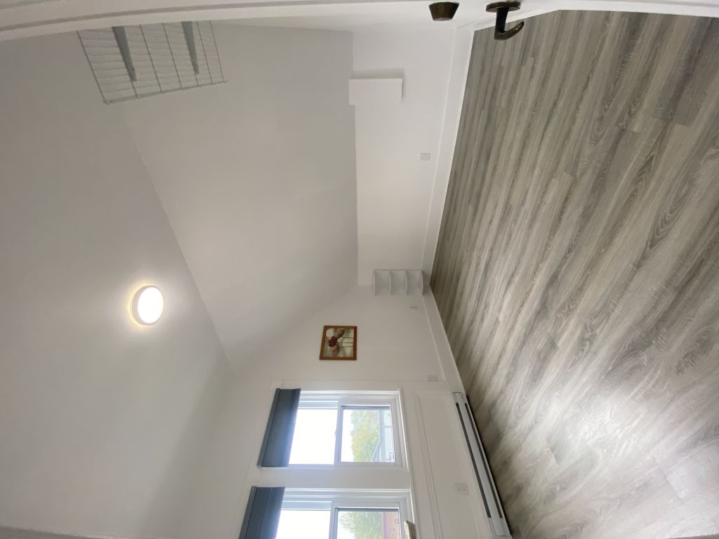 Local commercial-bureaux rnovs  louer au coeur de Sutton 