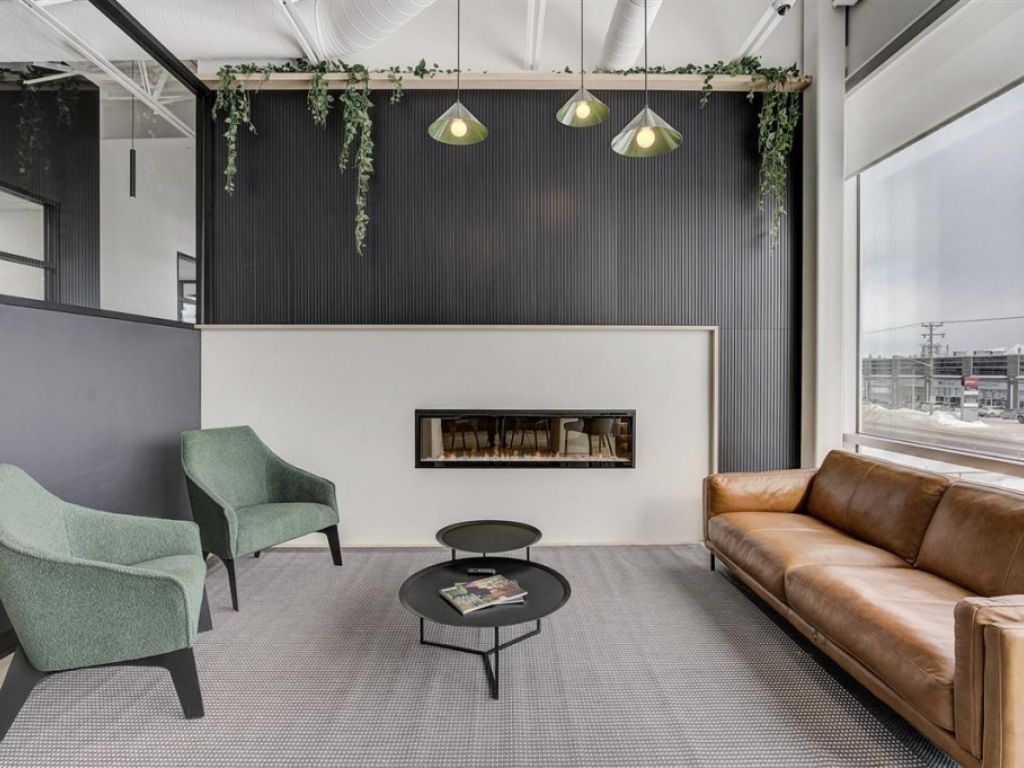 Bureau � louer � 17675 Rue Charles, local 202A-B, Mirabel