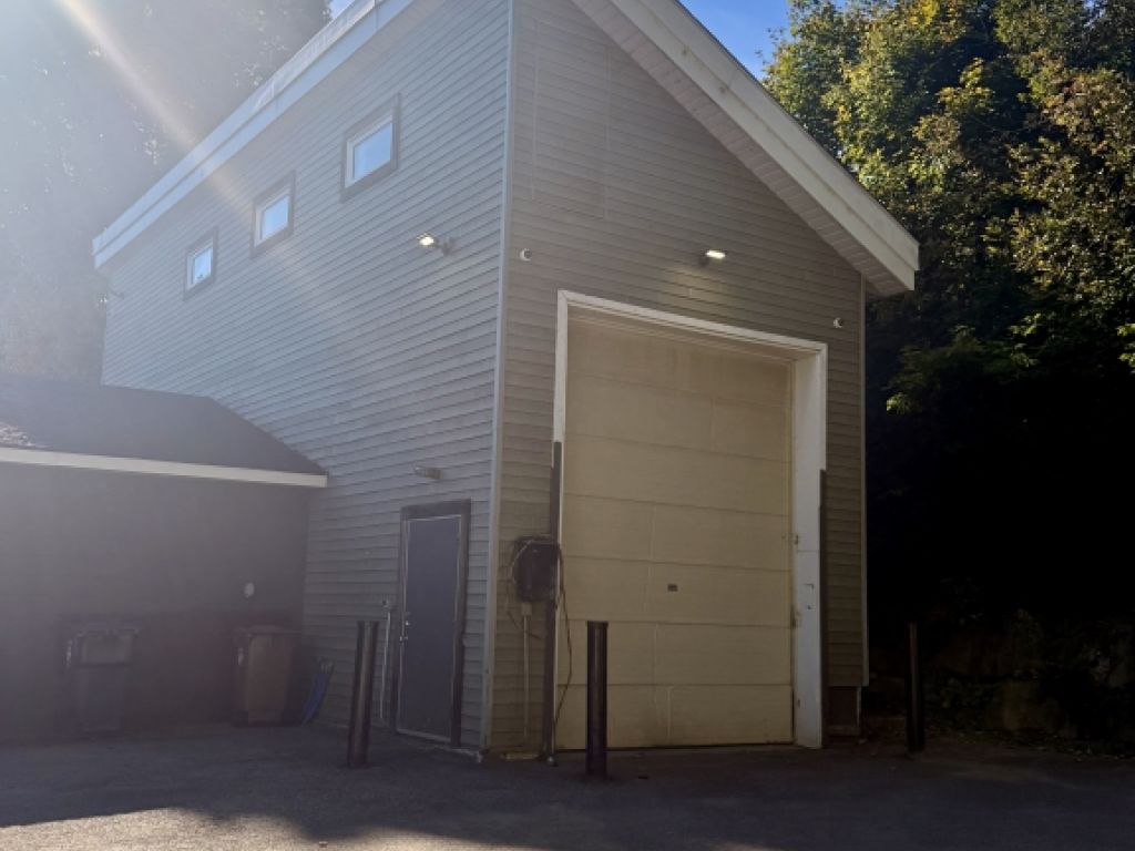 Local commercial - Bureaux et Garage