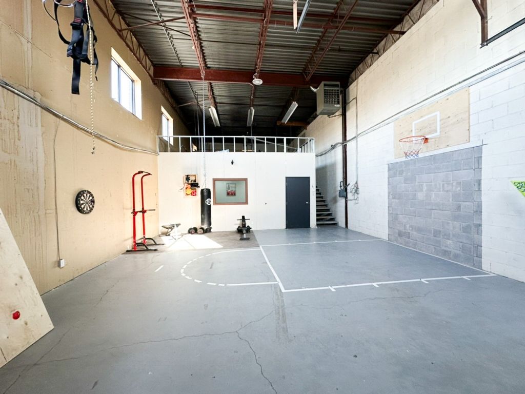 Flexible Office, Coworking & Warehouse Space | Saint-Laurent | From $99