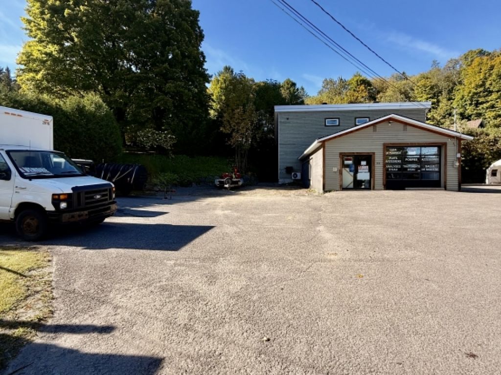 Local commercial - Bureaux et Garage
