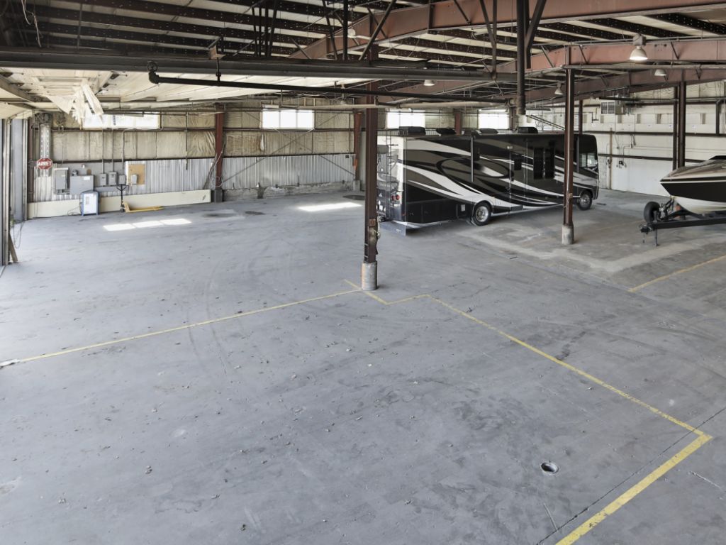 Btiment commercial  VENDRE