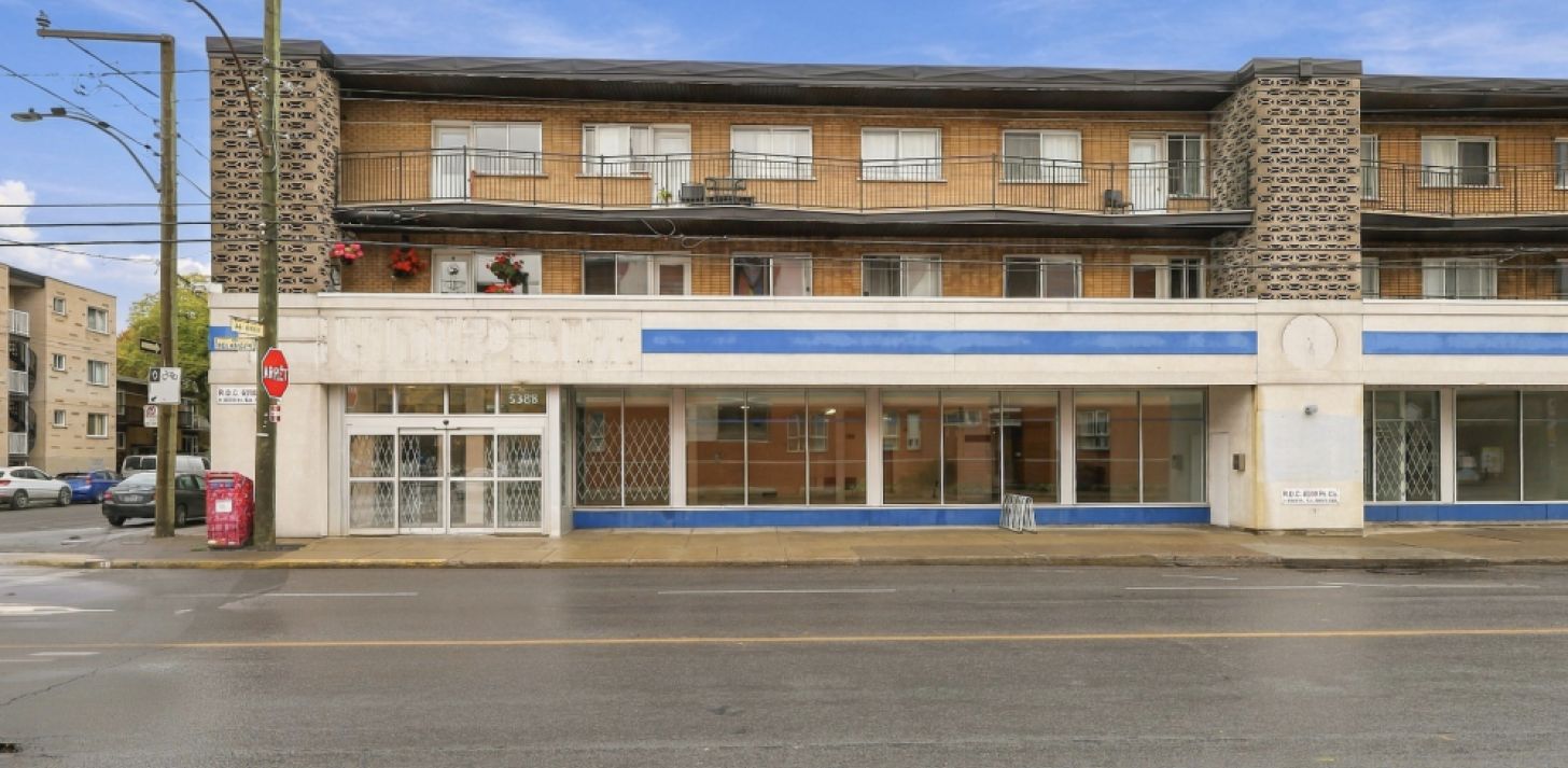 Commercial space for rent - For Rent