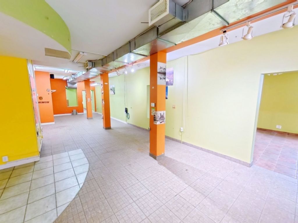 Local commercial � louer � Qu�bec - 970, avenue Cartier, quartier Montcalm - Partie 1, 1 002 pi�