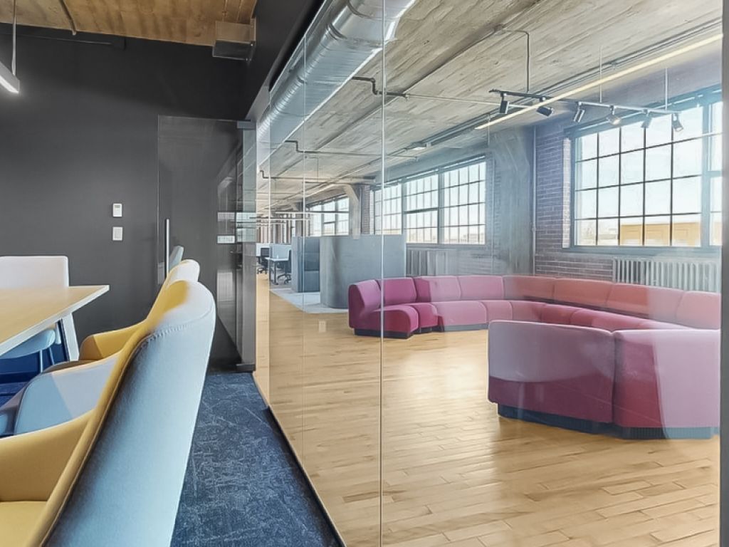 Bureaux loft � louer � Outremont-cl� en main