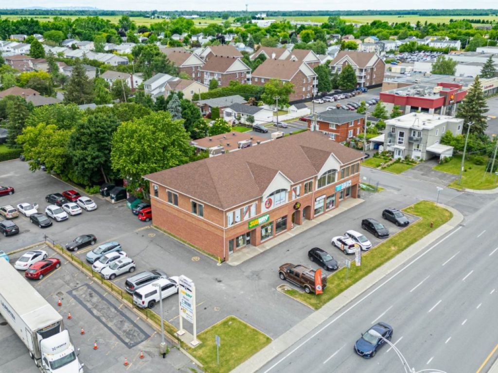 Local commercial 1000 pc Secteur de choix  Chambly