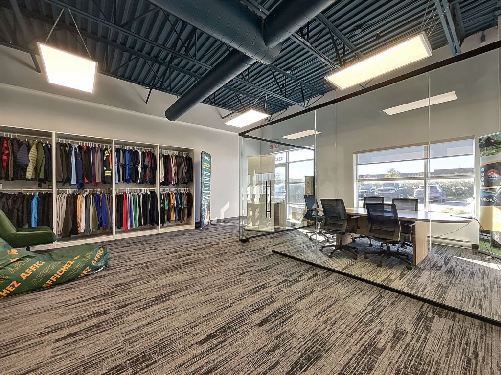 OFFICE SPACE FOR RENT 1120 sqft. - LAVAL