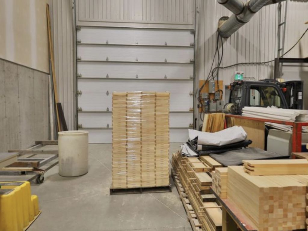 Great space Industrial and/or Commercial - Showroom - Office Space for Rent