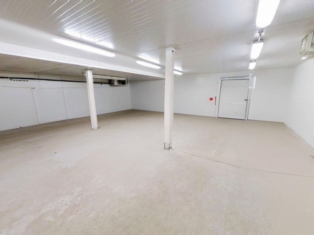 LOCAL INDUSTRIEL NEUVILLE