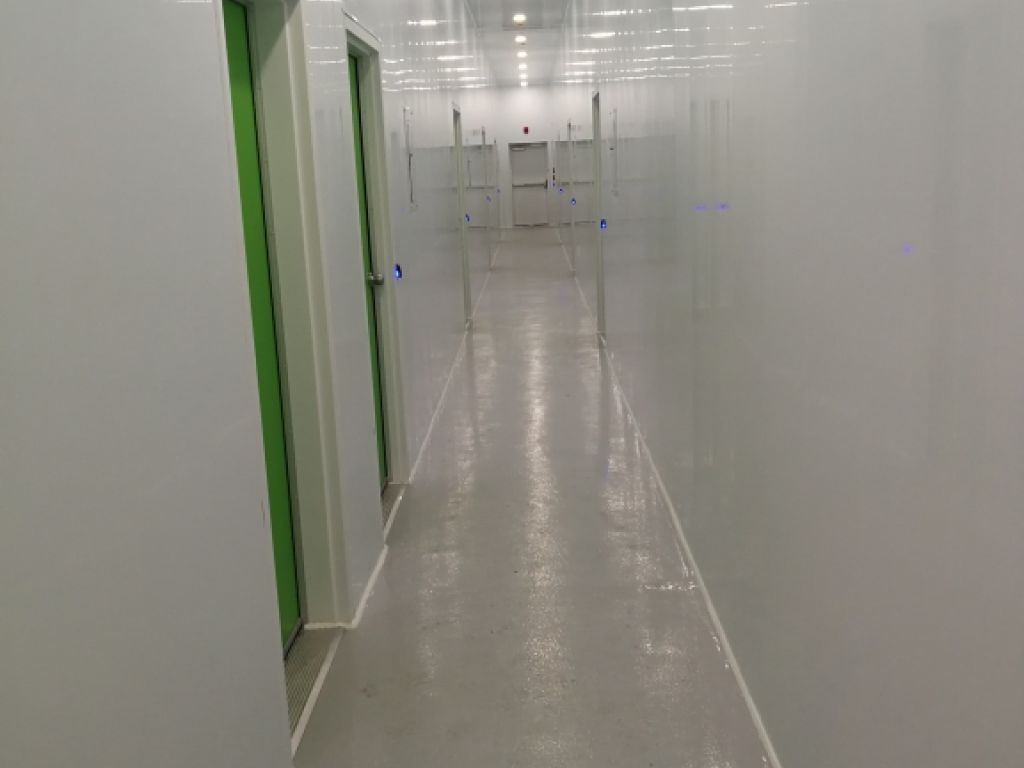 Local industriel � louer  +/- 300 pi2 + Sationnement disponible