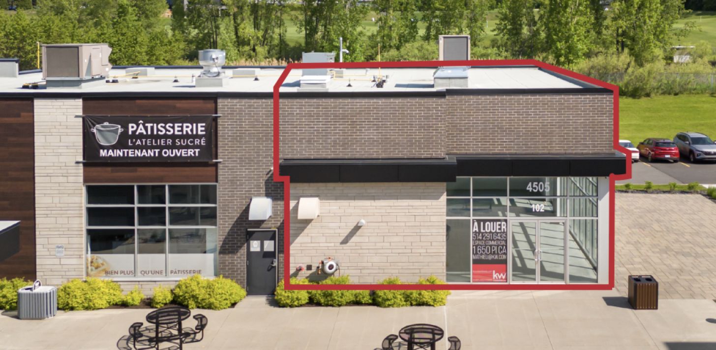 LOCAL COMMERCIAL à louer - À louer