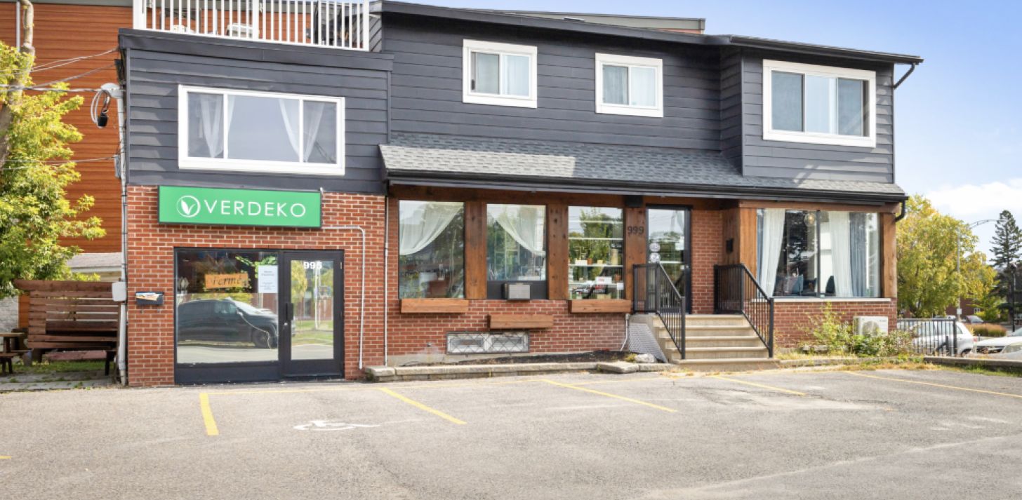 Commercial premises for rent - For Rent