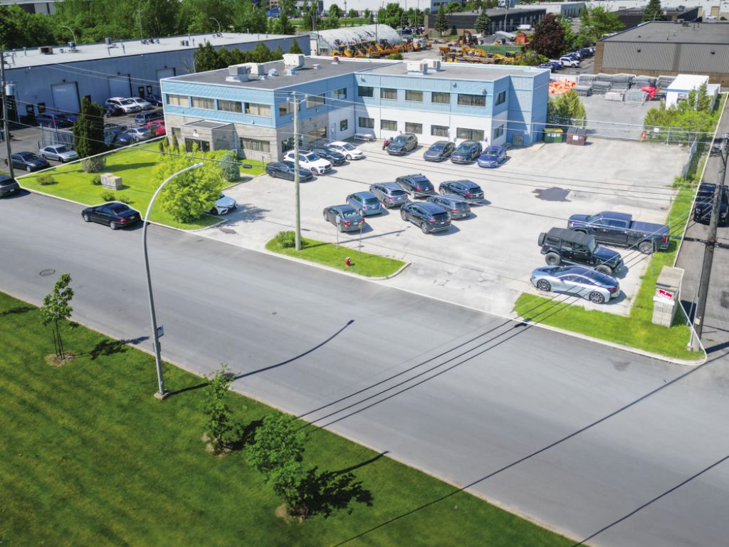 Immeuble industriel / bureaux  vendre