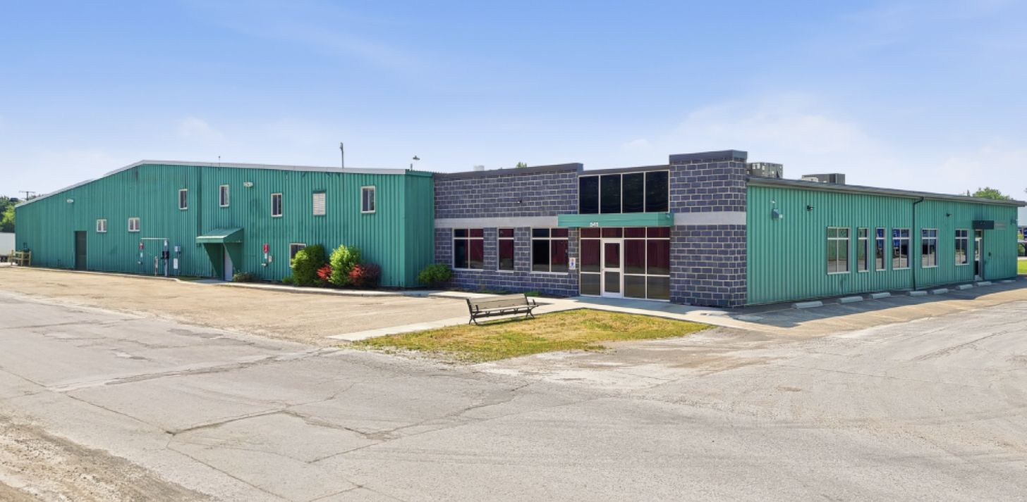 Industrial building for sale - For Sale