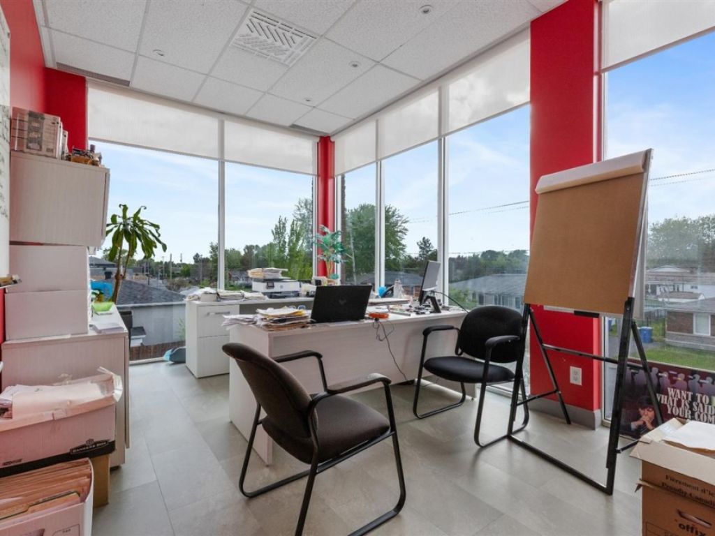 Condo commercial � vendre